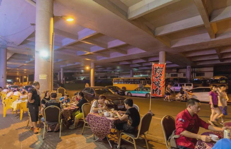 宝业路宵夜街撤场的痛,只有广州为食夜猫才懂! 宝业路宵夜街撤场的痛,只有广州为食夜猫才懂!
