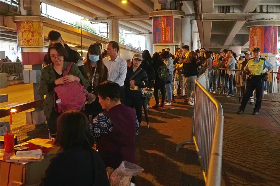 打小人入非遗:大湾区的“迷信”人设立住了? 打小人入非遗:大湾区的“迷信”人设立住了?