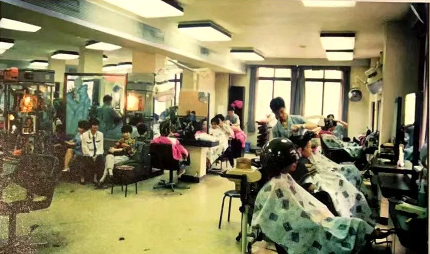 话说广州飞发铺:你今日“头之理裁”了吗?|| 李海明 话说广州飞发铺:你今日“头之理裁”了吗?|| 李海明