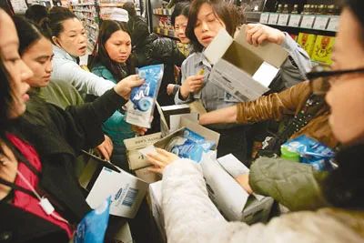 “我妈妈成为了日本排放核污水的第一批受害者,因为……” “我妈妈成为了日本排放核污水的第一批受害者,因为……”