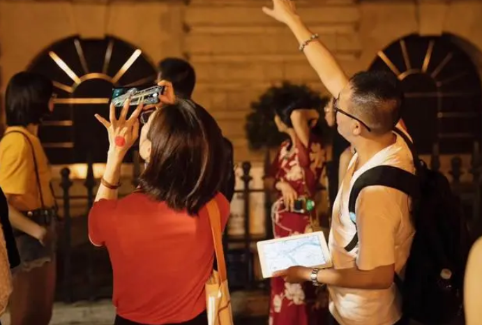 广州Citywalk大热,“哨街”改个洋名就要畀钱? 广州Citywalk大热,“哨街”改个洋名就要畀钱?