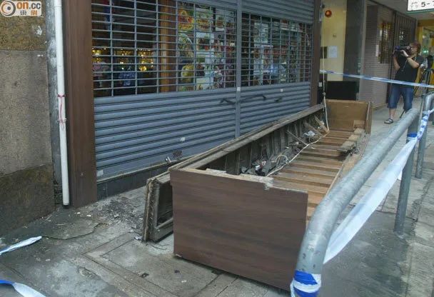 霓在旦夕:香港霓虹灯招牌或将全部消失? 霓在旦夕:香港霓虹灯招牌或将全部消失?