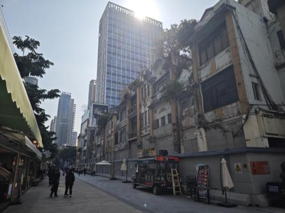 北京路225号变“红”：有助旅游还是破坏历史？