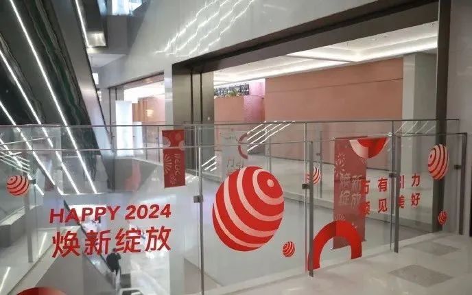 爱国无罪,但不等于可以打着爱国旗号来违法犯罪! 爱国无罪,但不等于可以打着爱国旗号来违法犯罪!