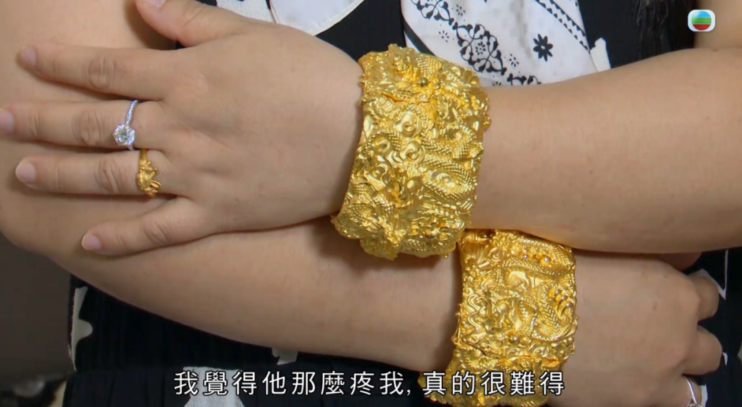 这段忘年恋，凭一己之力把省港观众拉回电视机前……