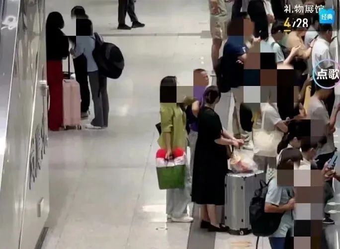 抖音骑呢直播,究竟玩到几癫? 抖音骑呢直播,究竟玩到几癫?