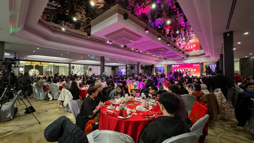 星星相识:加拿大广州同学会庆祝成立六周年 星星相识:加拿大广州同学会庆祝成立六周年