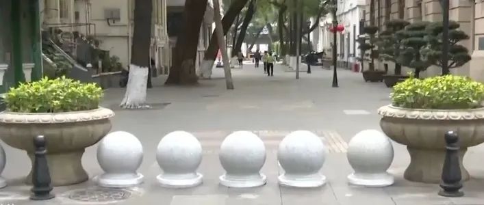石墩阵和梅花桩能为广州换来安全和秩序吗? 石墩阵和梅花桩能为广州换来安全和秩序吗?