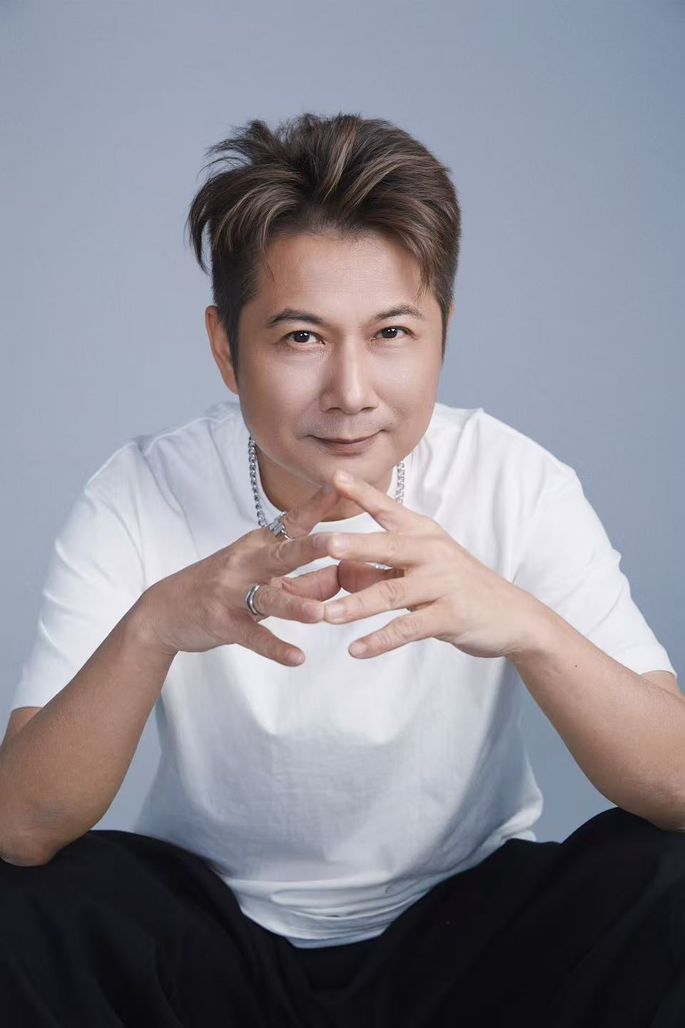 陈辉权近照