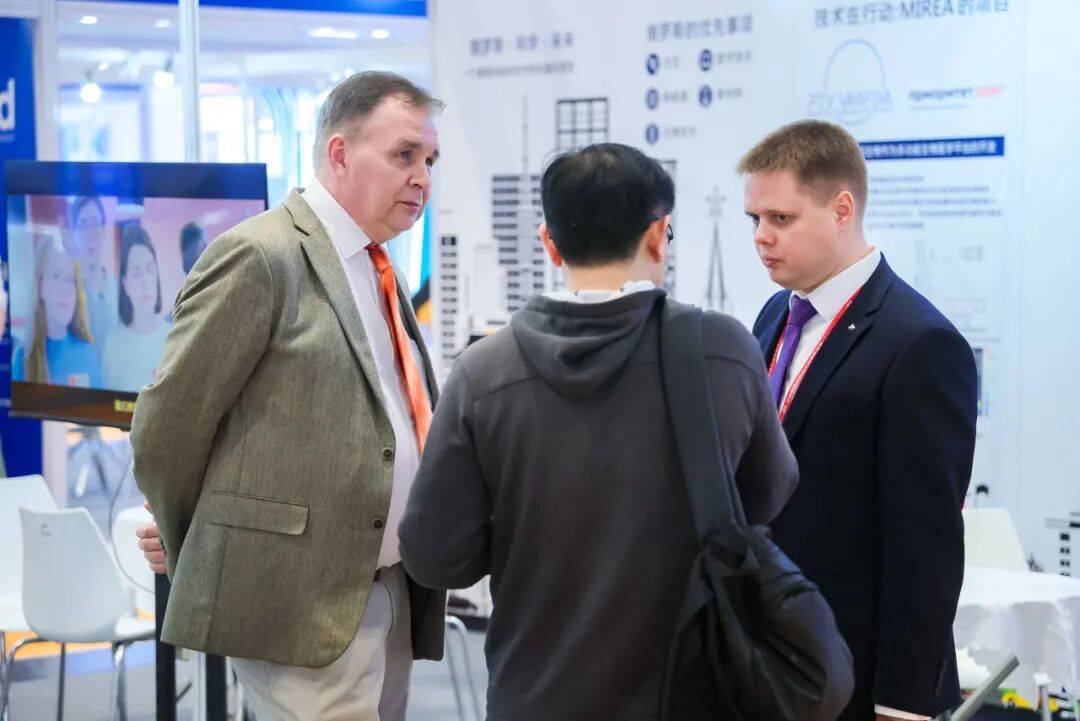 芯聚鹏城，智链全球——第二十七届高交会亚洲半导体与集成电路产业展启幕！