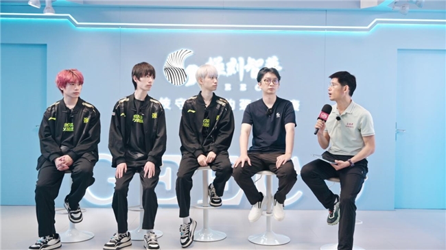 跨界对话聚焦颈椎健康:NIP 战队携手极刻智梦,共话颈椎亚健康防治