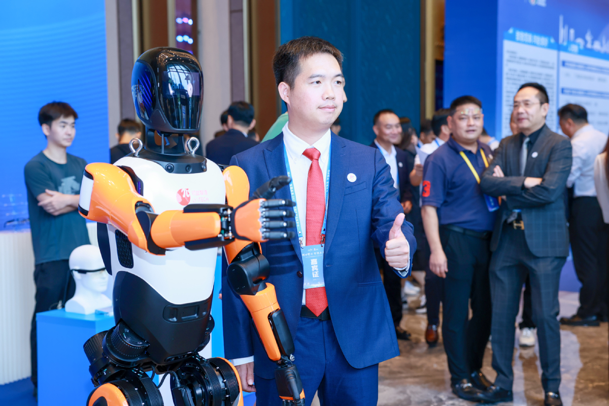 11月1日，东莞迎来第三个“东莞民营企业家日”