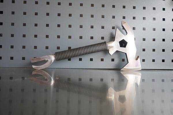 十项功能集一身！广东中山南朗消防研发多功能手斧获国家专利，守护群众安全添新利器​