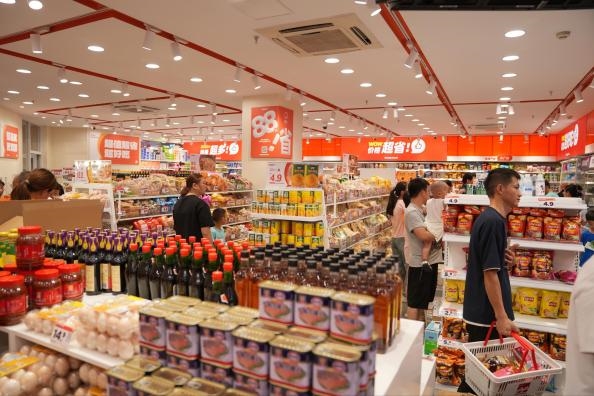 首倡消费平权，零食有鸣批发超市3000家门店数领跑硬折扣零售赛道