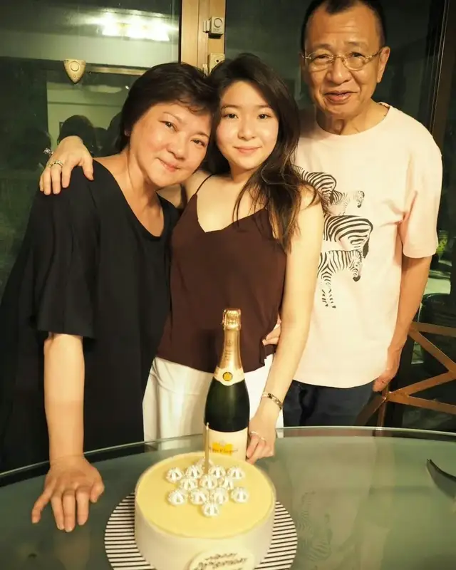 香港资深演员许绍雄因癌离世,终年76岁