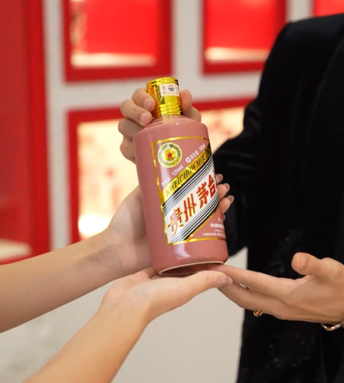 实探广州茅台专卖店：“双节”旺季备货足，亲民服务惠“茅友”