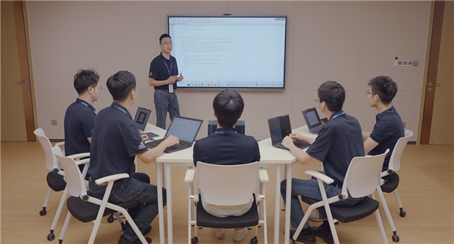 视源股份投屏黑科技：3秒丝滑连接，比掏手机还快！