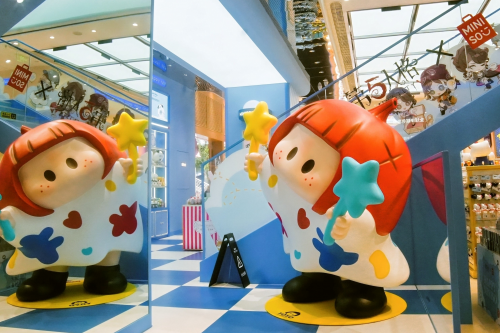 国庆打卡新风向：名创优品MINISO LAND西北首店亮相西安，引爆IP消费热潮