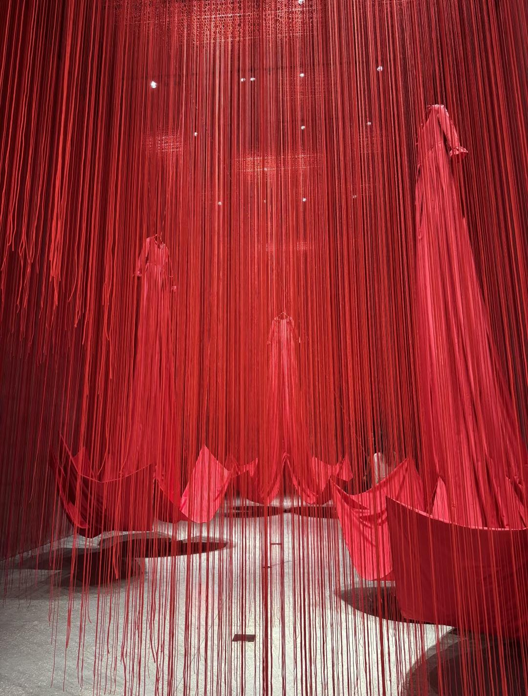 探索现代艺术和历史文化：香港旅游的另一种打开方式