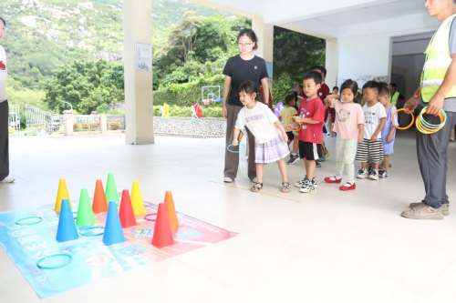 万山镇大万山岛举办分类校园行，绿色我先行主题活动