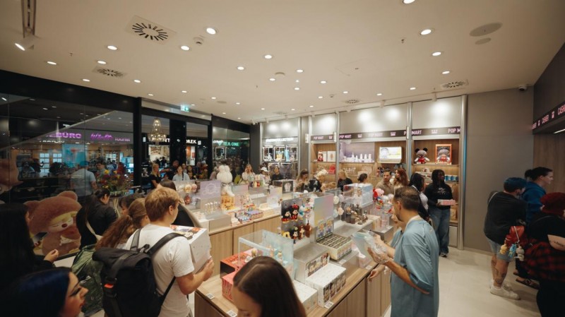 泡泡玛特德国首店引爆柏林打卡热情,潮玩文化持续风靡欧洲