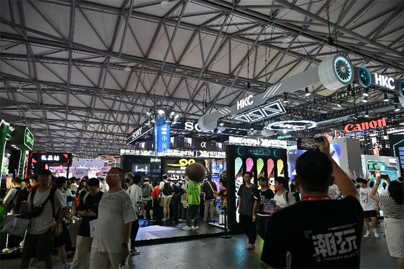 媒体2025 ChinaJoy探馆:金山世游携手《鹅鸭杀》登录