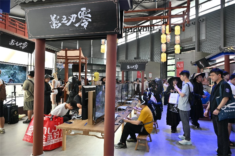 媒体2025 ChinaJoy探馆:金山世游携手《鹅鸭杀》登录