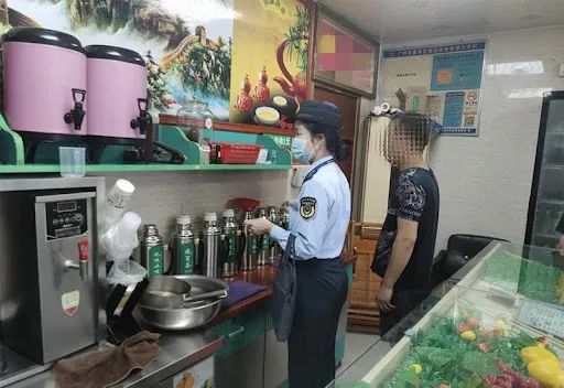 广东凉茶究竟是饮品还是药品？