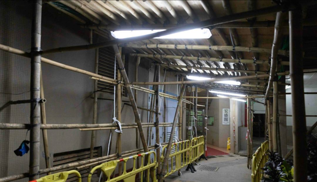 香港宏福苑大火：天灾、人祸与积弊的城市病